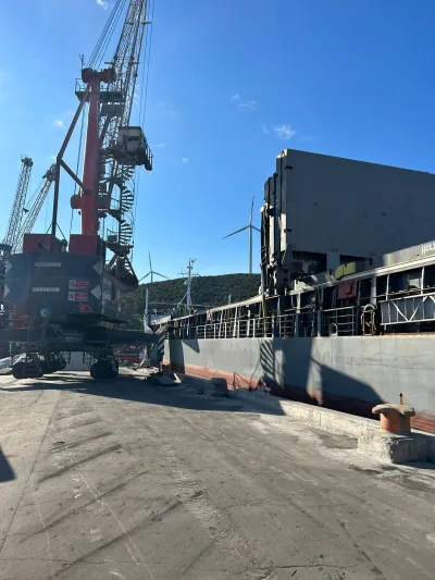 M/V Sea Breeze — 散装原盐 3,800 mt — 照片 1