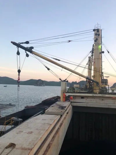 Kiev Shipping アーカイブ：港と船舶の写真